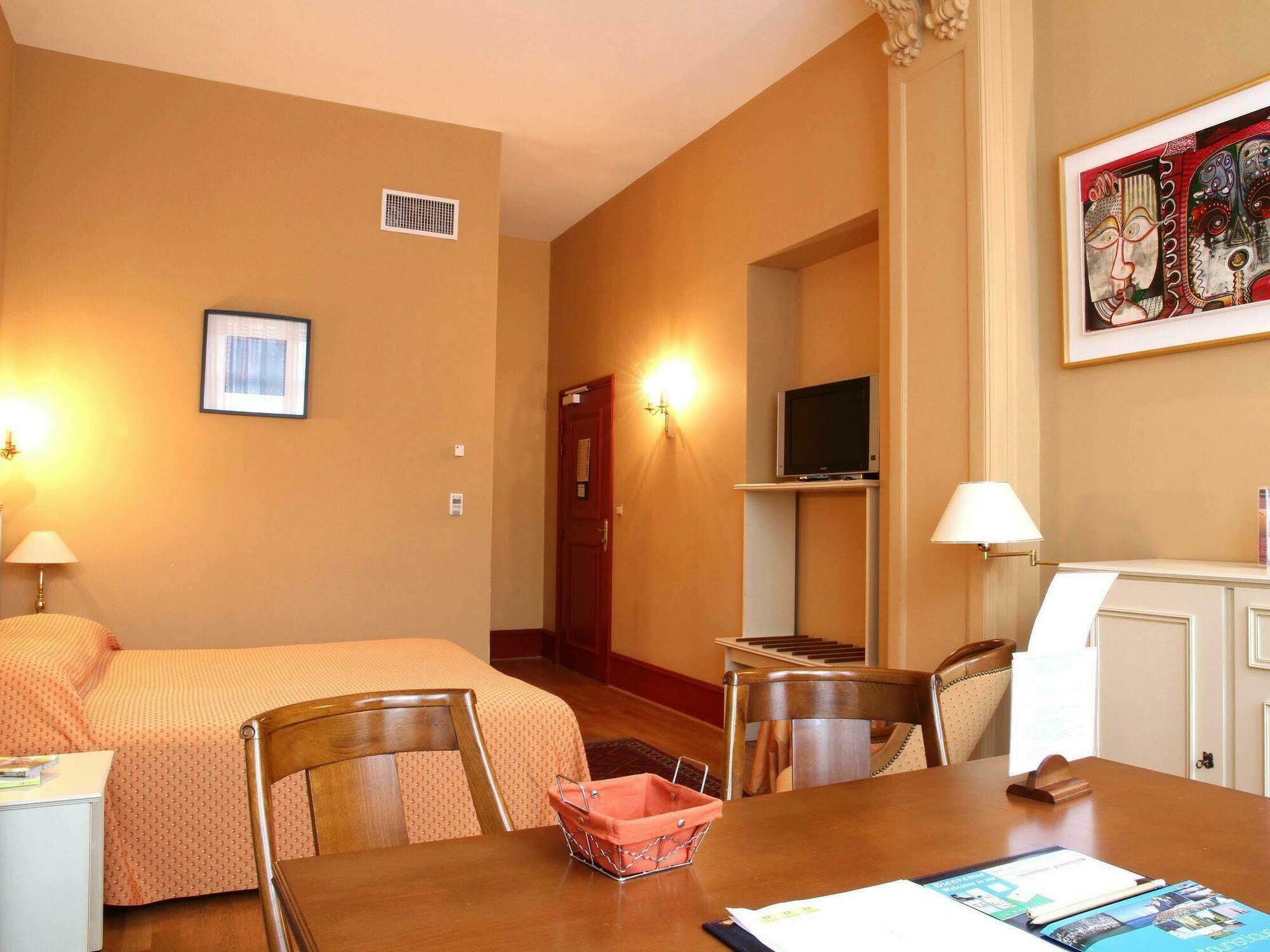 Hotel Ermitage Bouquet Rouen Zewnętrze zdjęcie